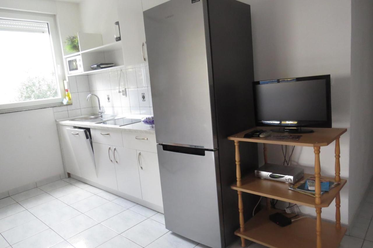 Apartmán Modra Kuca Mandre Exteriér fotografie