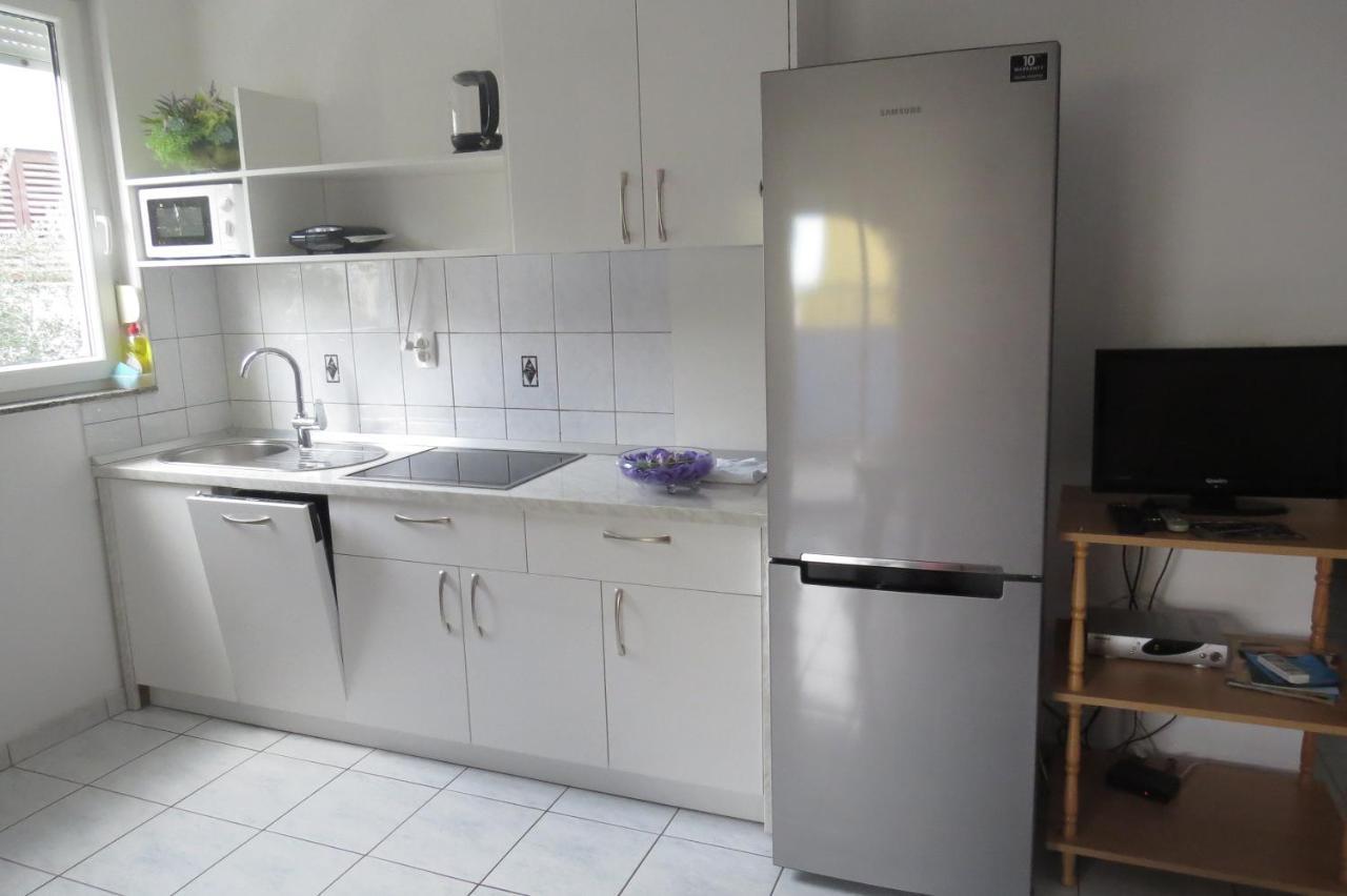 Apartmán Modra Kuca Mandre Exteriér fotografie
