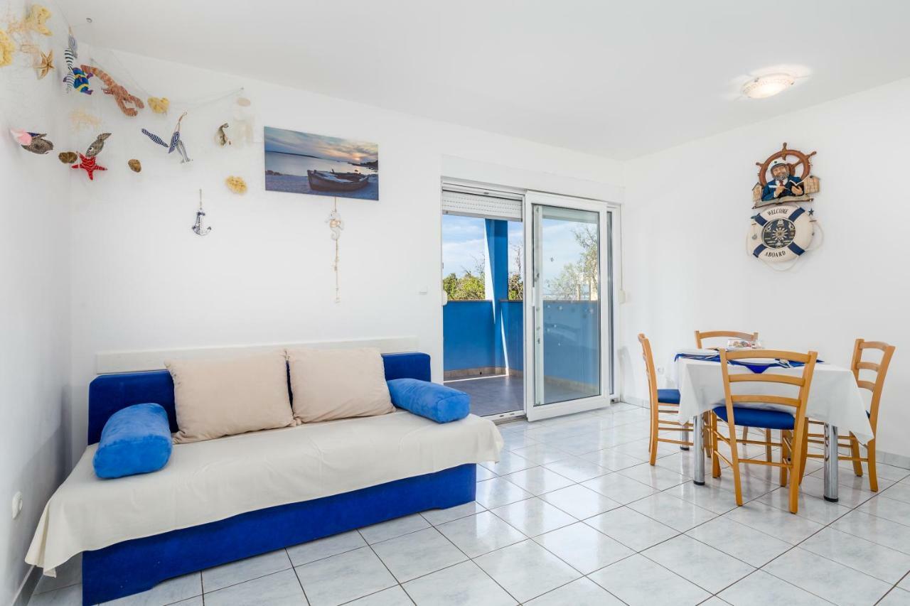 Apartmán Modra Kuca Mandre Exteriér fotografie