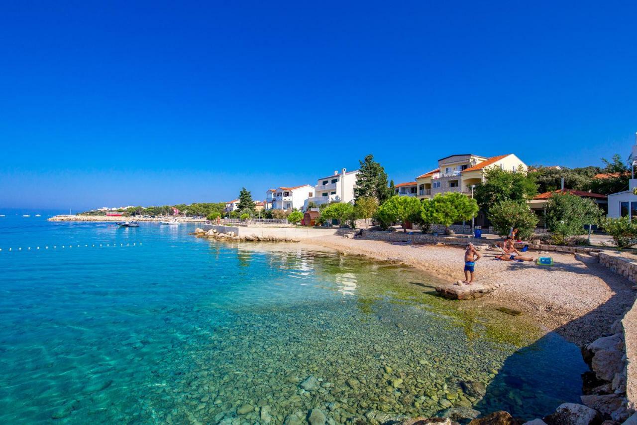 Apartmán Modra Kuca Mandre Exteriér fotografie