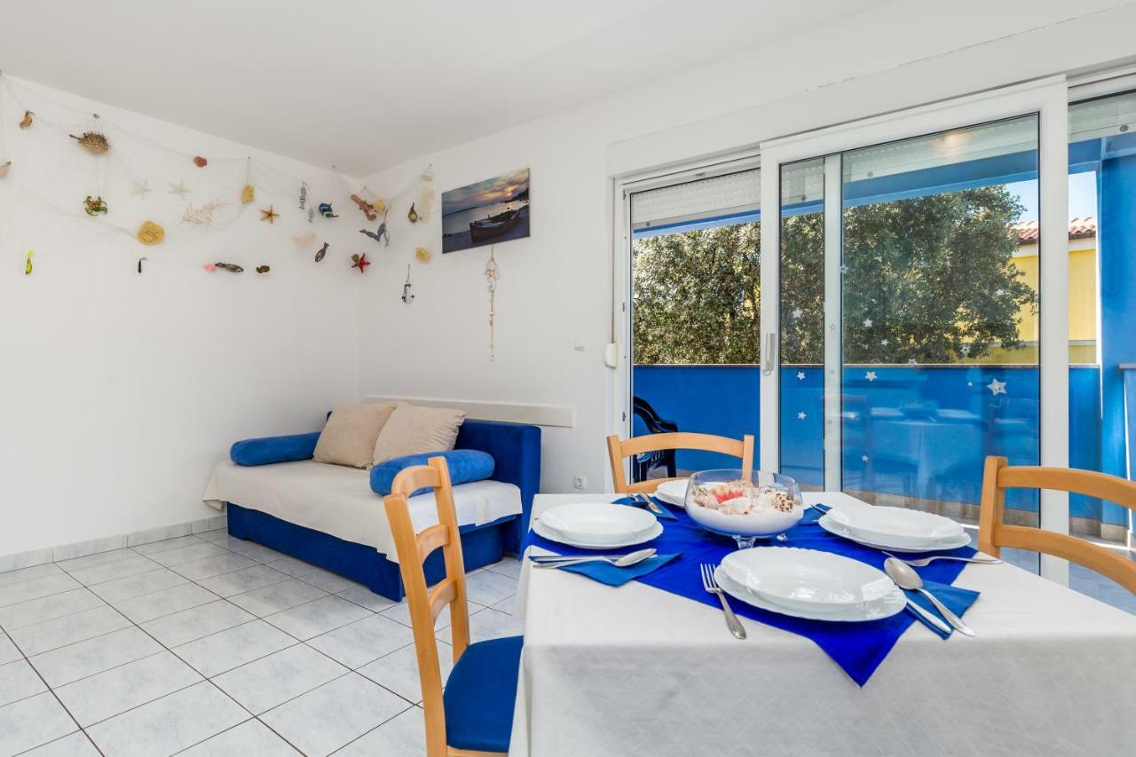 Apartmán Modra Kuca Mandre Exteriér fotografie