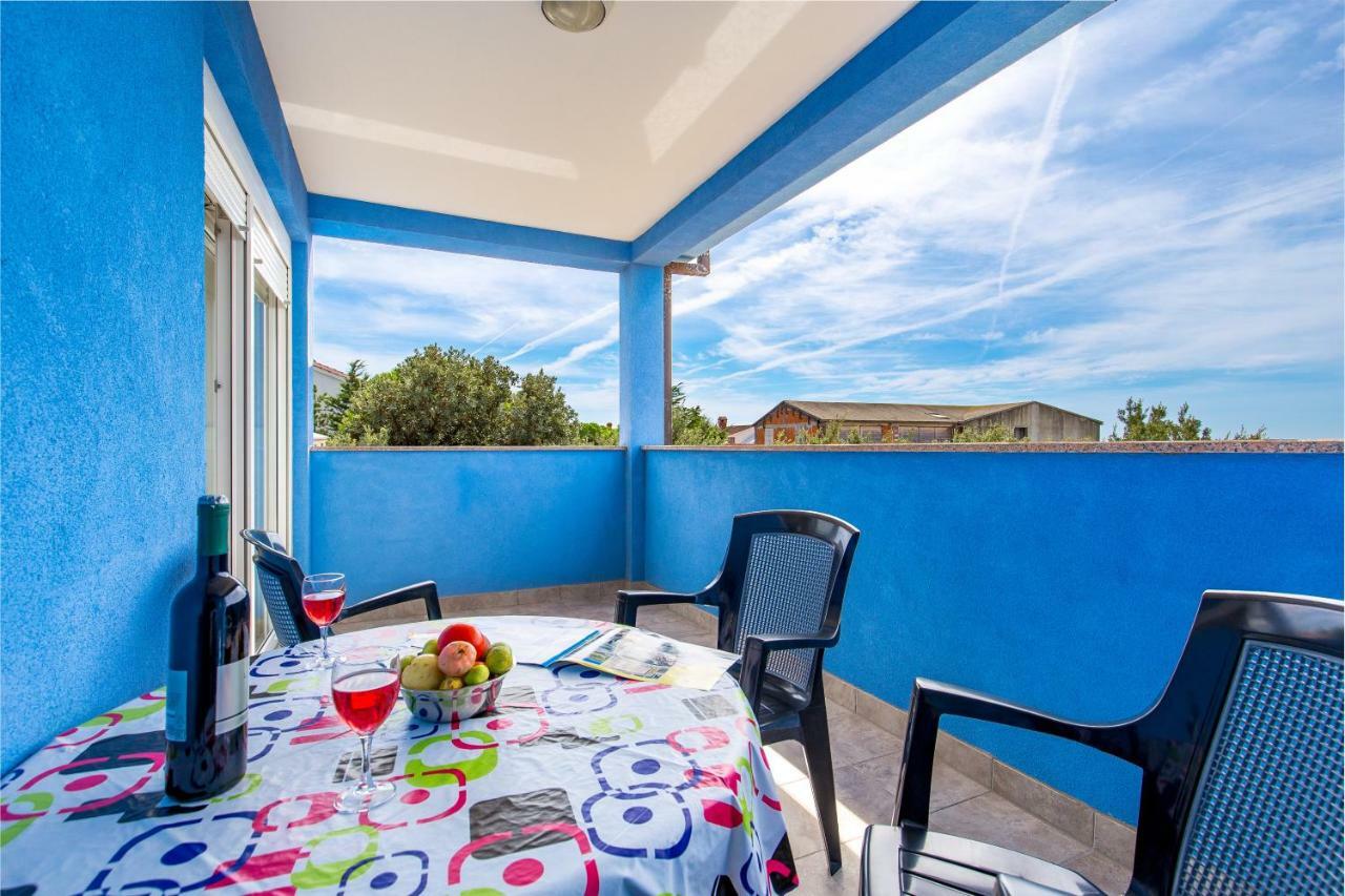 Apartmán Modra Kuca Mandre Exteriér fotografie